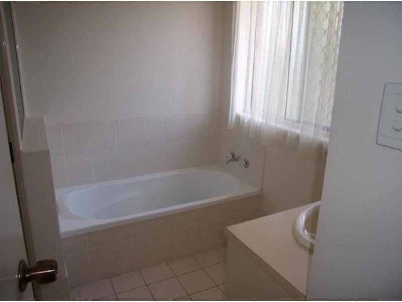 1/27 Baden Powell Street, Maroochydore QLD 4558