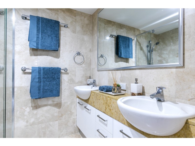 2/143 Burnett Street, Buderim QLD 4556