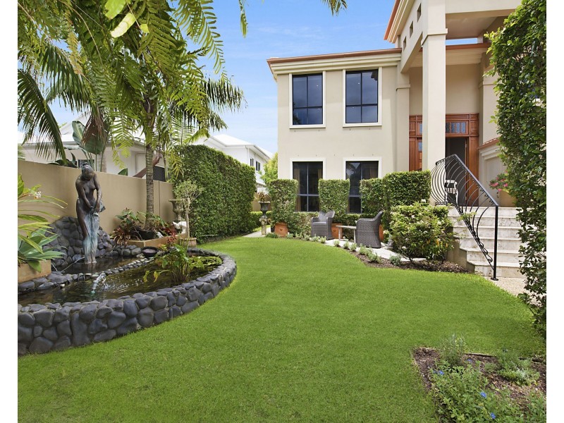 32 Mooloolah Island, Minyama QLD 4575