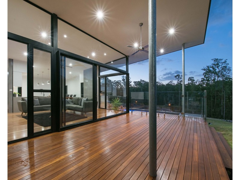 143  Kingfisher Crescent, Palmview QLD 4553