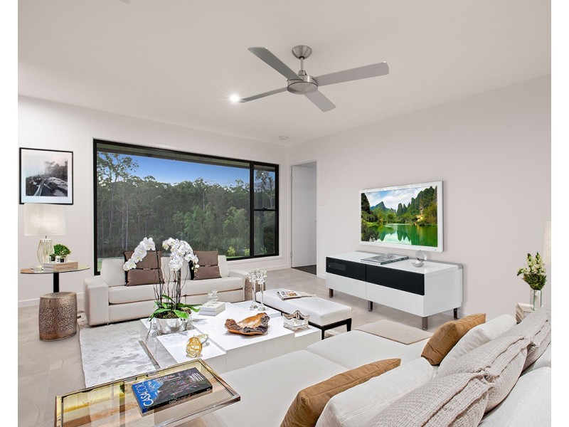 143  Kingfisher Crescent, Palmview QLD 4553