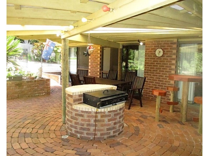 6 Keil Street, Woombye QLD 4559