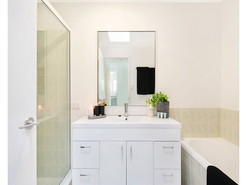 7 Franklin Place, Sippy Downs QLD 4556