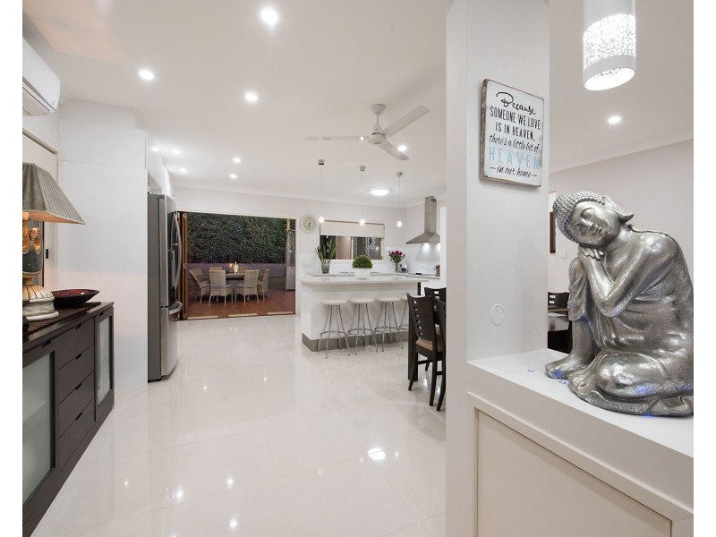 90 Gloucester Road, Buderim QLD 4556