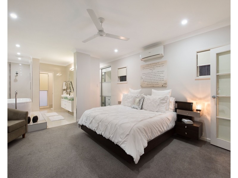 90 Gloucester Road, Buderim QLD 4556