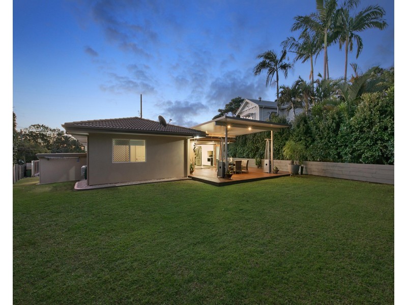 90 Gloucester Road, Buderim QLD 4556