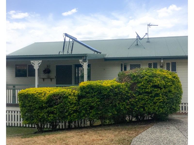 21 Greenview Avenue, Beerwah QLD 4519