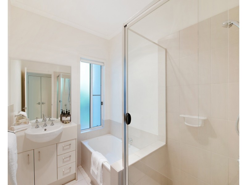 14 Seaview Terrace, Buderim QLD 4556