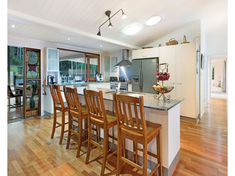 3 Waterloo Court, Tanawha QLD 4556