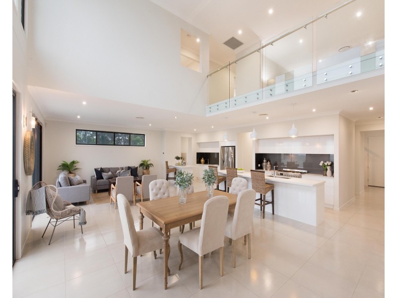 16 Renoso Place, Little Mountain QLD 4551