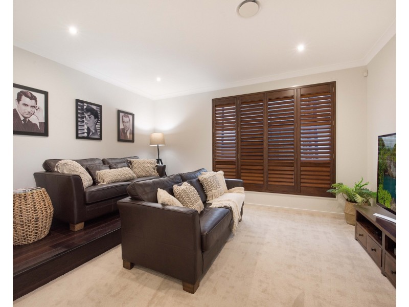 16 Renoso Place, Little Mountain QLD 4551