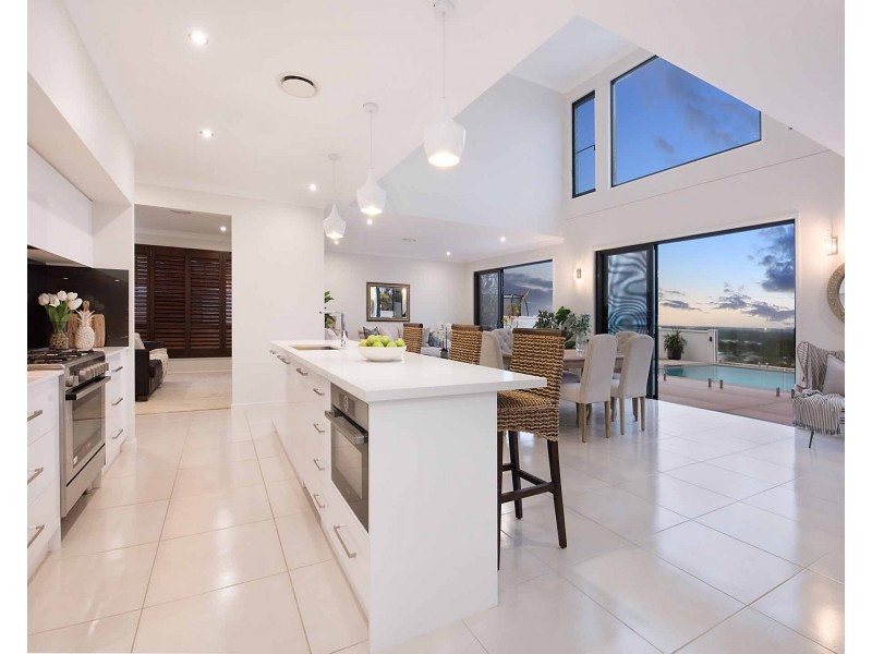 16 Renoso Place, Little Mountain QLD 4551