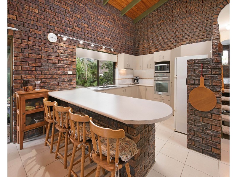 49 Railway Parade, Glass House Mountains QLD 4518