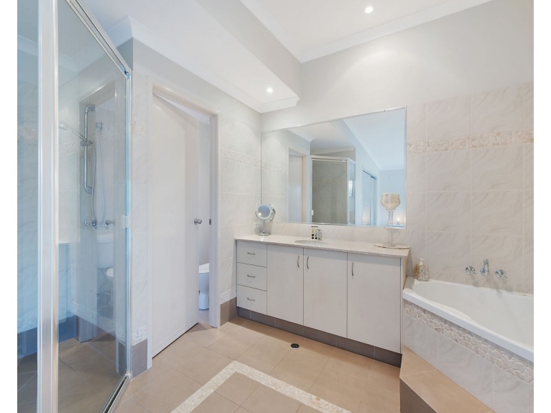 45 Quiet Valley Crescent, Buderim QLD 4556