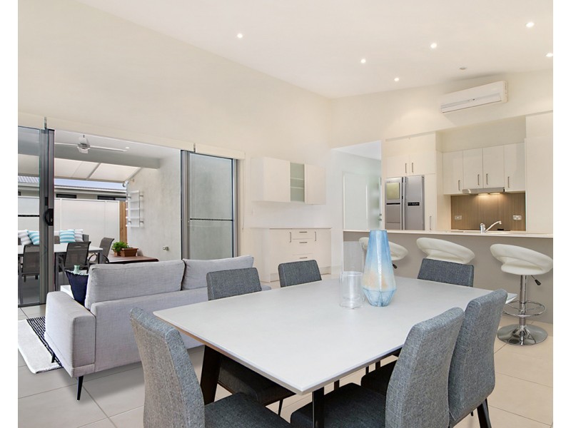 2/27 Tibouchina Street, Mountain Creek QLD 4557