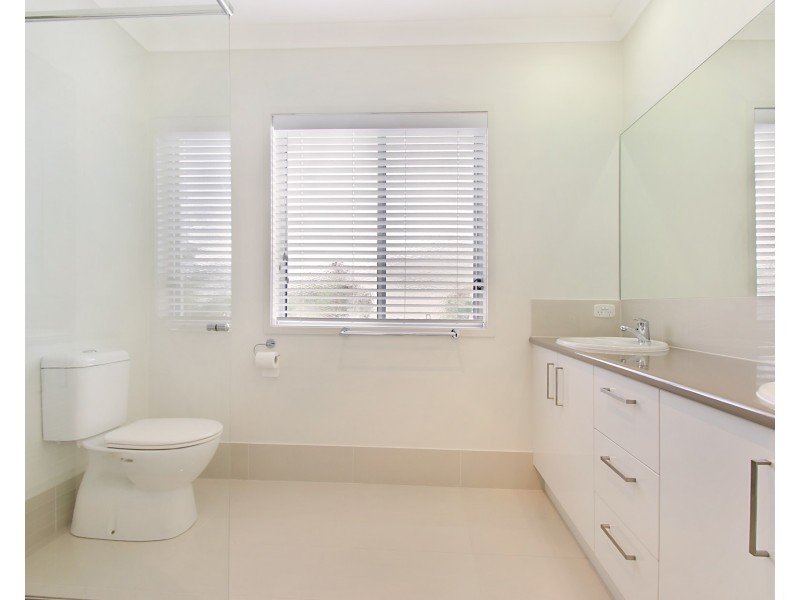 2/27 Tibouchina Street, Mountain Creek QLD 4557