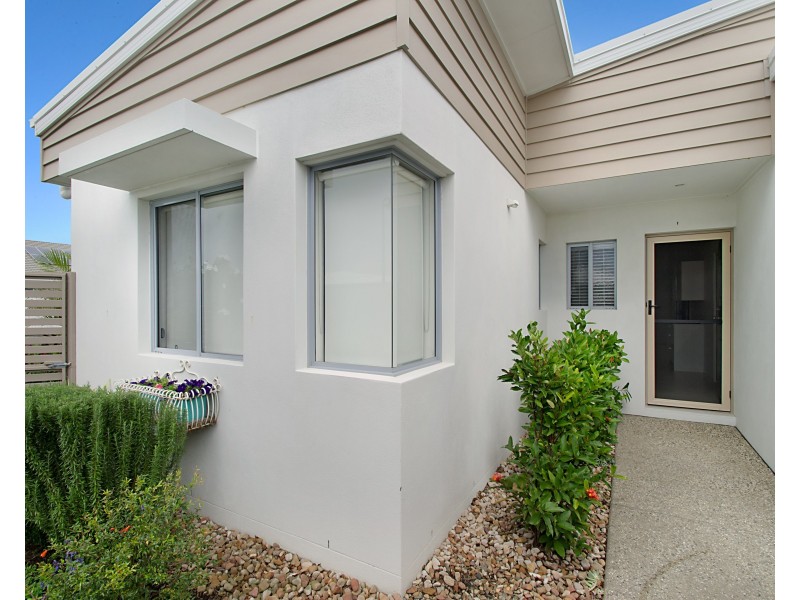 2/27 Tibouchina Street, Mountain Creek QLD 4557