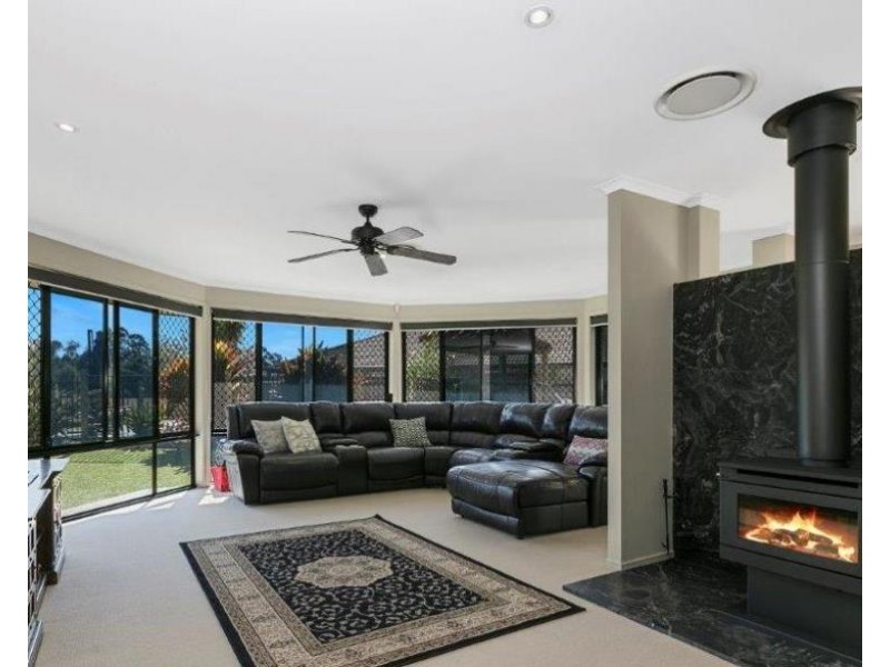 6 Oldham Court, Mooloolah Valley QLD 4553