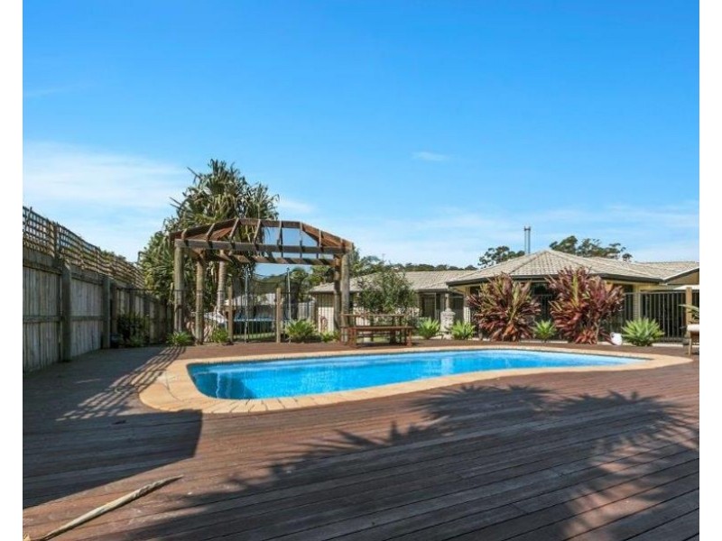 6 Oldham Court, Mooloolah Valley QLD 4553