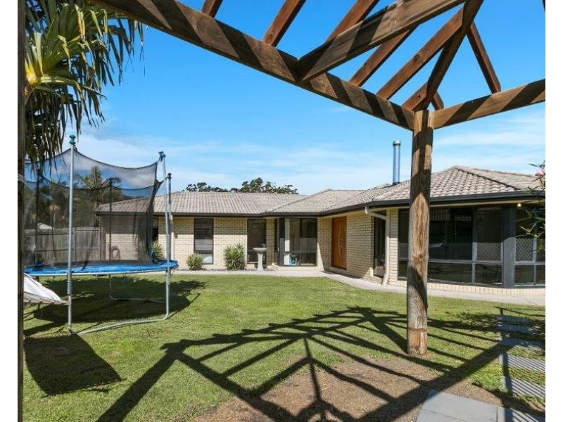 6 Oldham Court, Mooloolah Valley QLD 4553