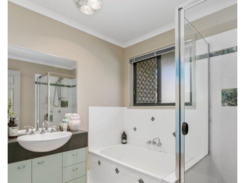 6 Oldham Court, Mooloolah Valley QLD 4553