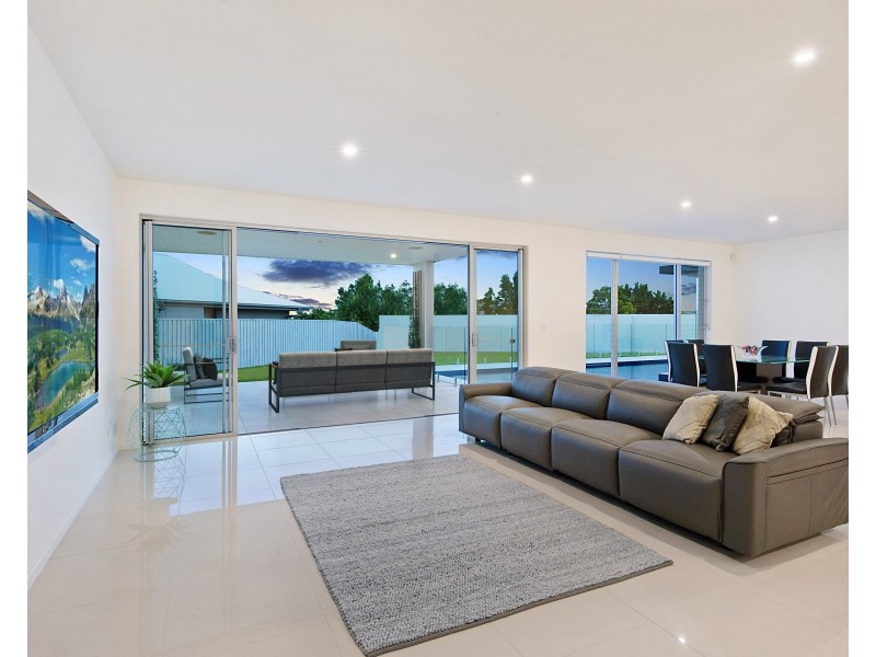 10 Water Lily Way, Mountain Creek QLD 4557