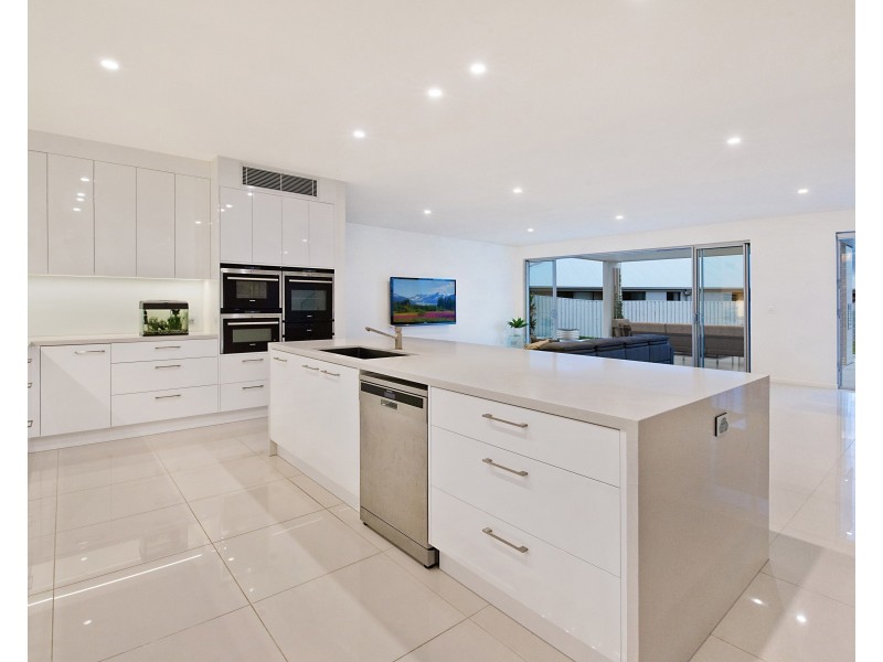 10 Water Lily Way, Mountain Creek QLD 4557