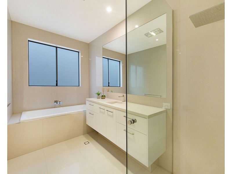10 Water Lily Way, Mountain Creek QLD 4557
