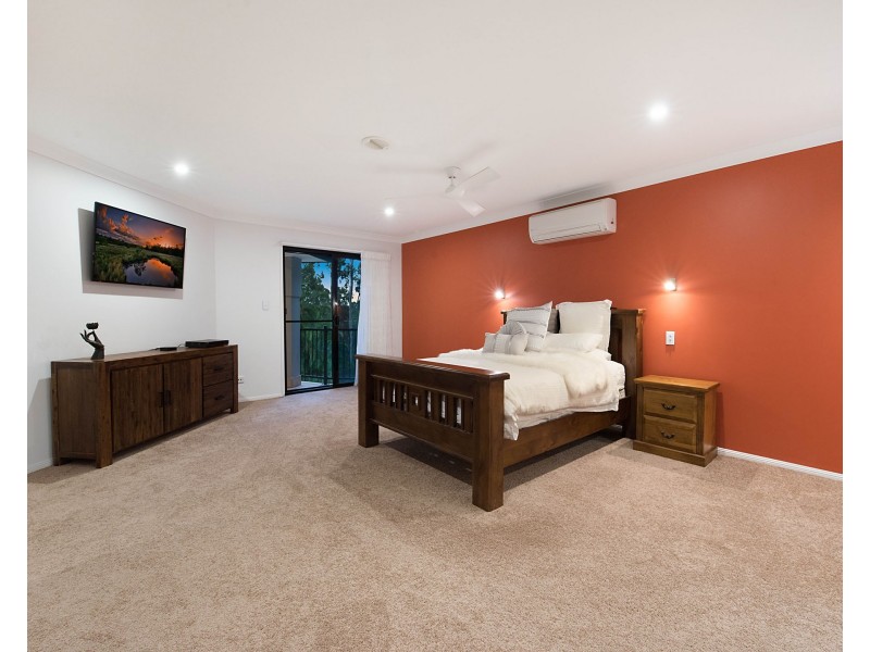 35 Kirsty Drive, Tanawha QLD 4556