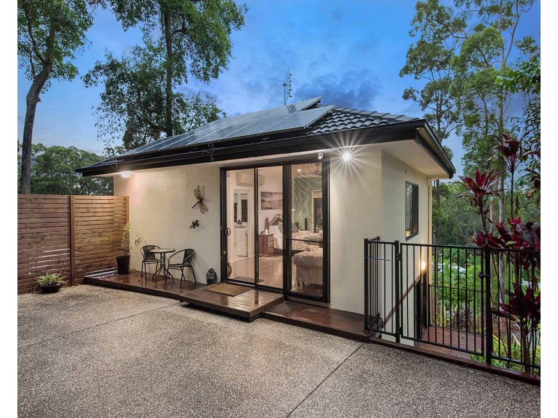 35 Kirsty Drive, Tanawha QLD 4556