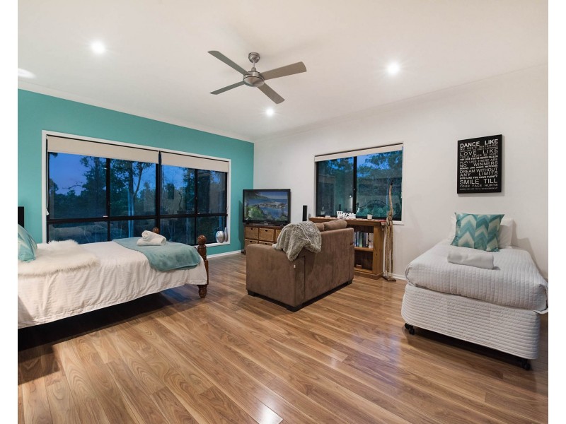 35 Kirsty Drive, Tanawha QLD 4556