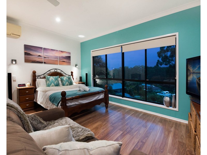 35 Kirsty Drive, Tanawha QLD 4556