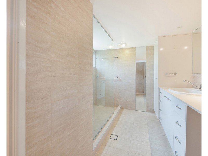 1/3  Quondong Street, Mooloolaba QLD 4557