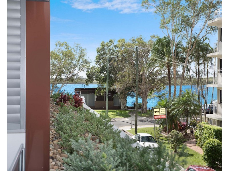 205/34 Picnic Point Esplanade, Maroochydore QLD 4558