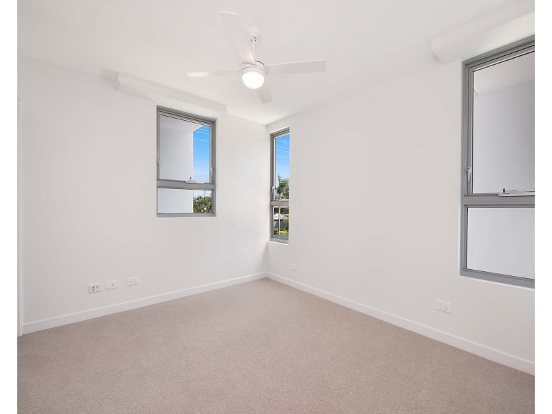 205/34 Picnic Point Esplanade, Maroochydore QLD 4558