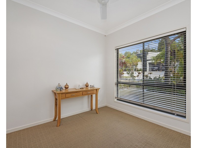 15 Robur Crescent, Mountain Creek QLD 4557