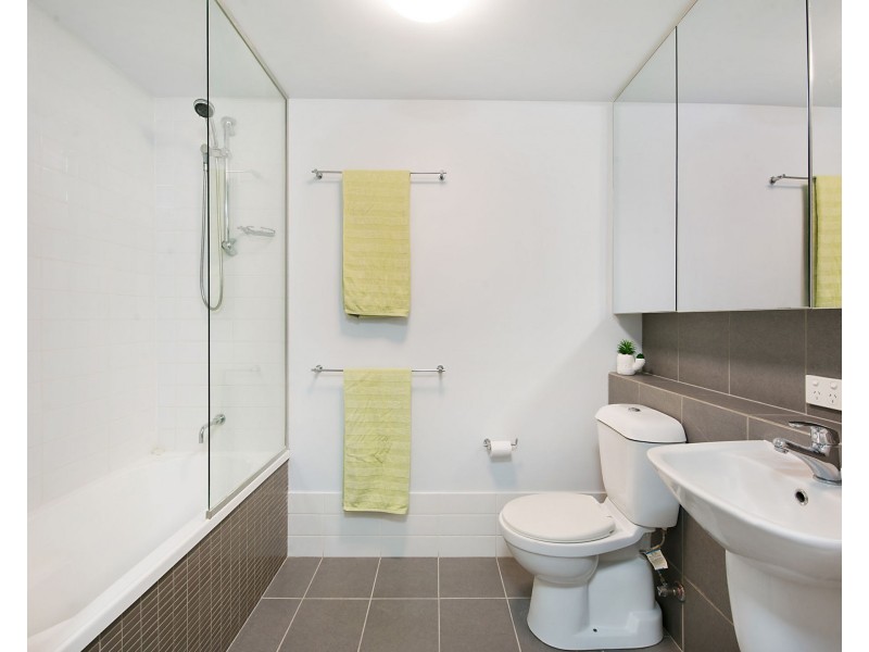 1/42  Pelican Waters Boulevard, Pelican Waters QLD 4551