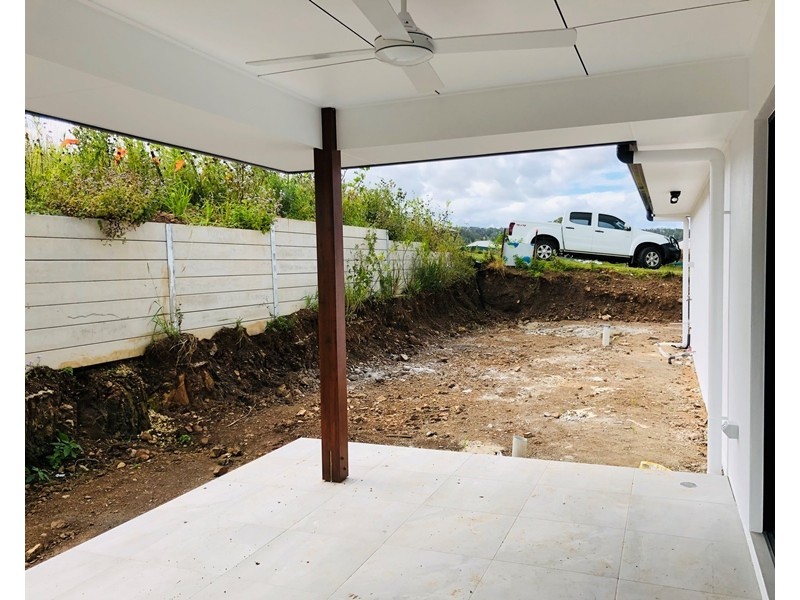 7 Meditation Court, Nambour QLD 4560