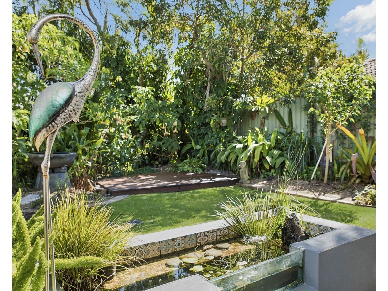 8 Greenway Place, Mountain Creek QLD 4557