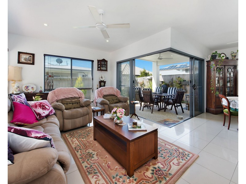 5 Stradbroke Street, Mountain Creek QLD 4557