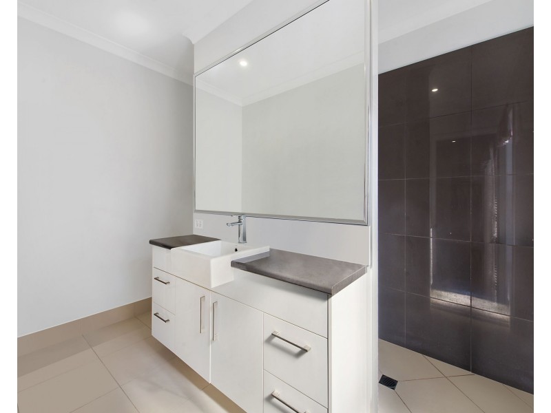 5 Stradbroke Street, Mountain Creek QLD 4557