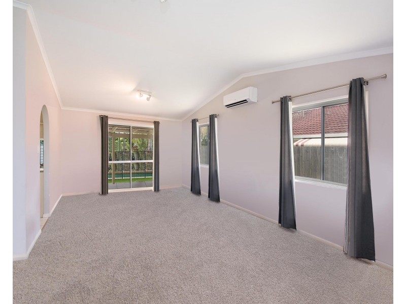 220 Karawatha Drive, Buderim QLD 4556