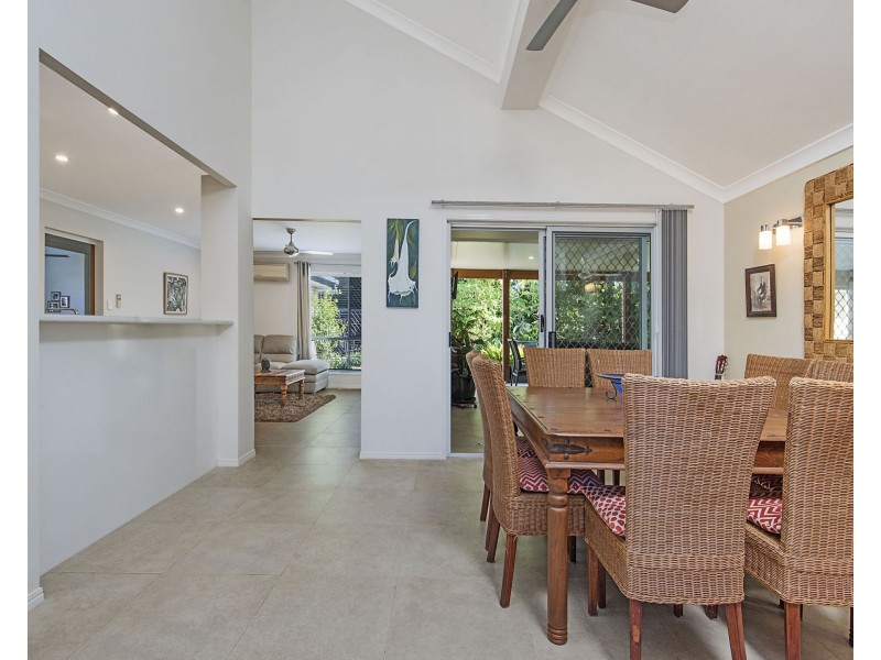 8 Greenway Place, Mountain Creek QLD 4557