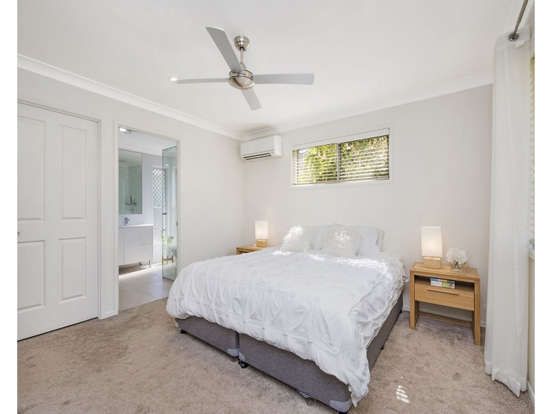 8 Greenway Place, Mountain Creek QLD 4557