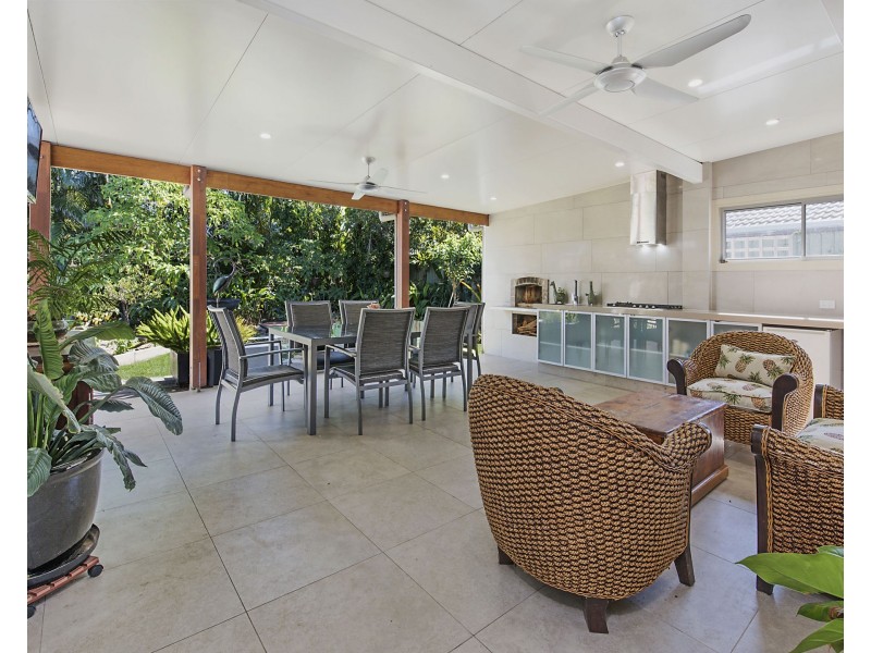 8 Greenway Place, Mountain Creek QLD 4557