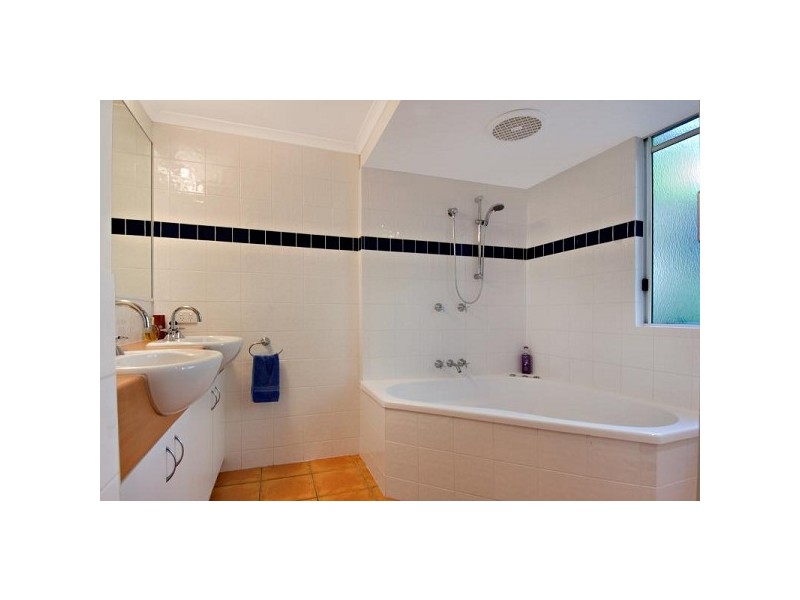 33 Le Claire Place, Buderim QLD 4556