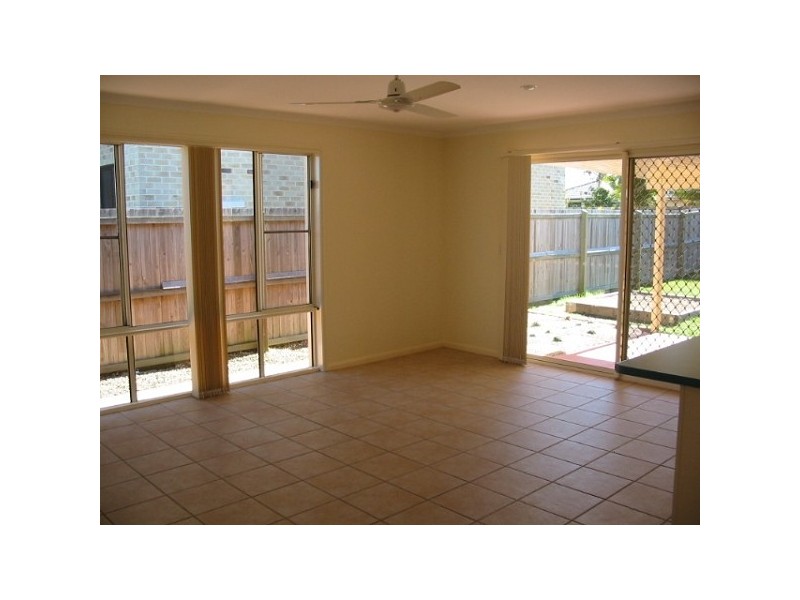 32 Trinity Crescent, Sippy Downs QLD 4556