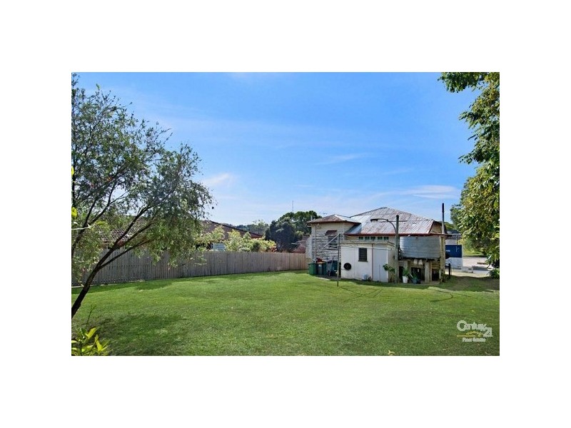 35 Arundell Avenue, Nambour QLD 4560