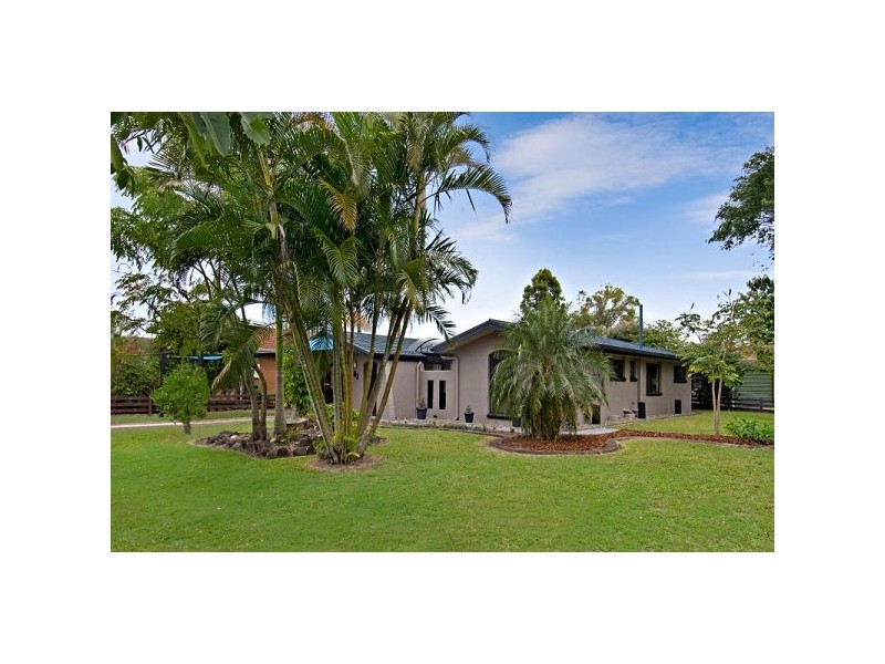 61 Broadwater Avenue, Maroochydore QLD 4558