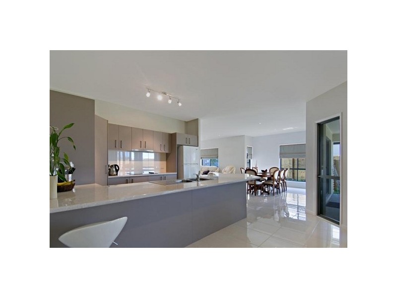 4 Peppermint Crescent, Sippy Downs QLD 4556